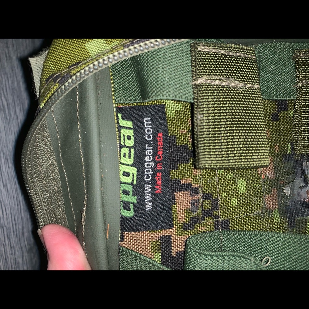 Leg strap bag
